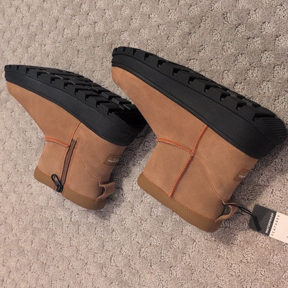 Uggs Kookaburra Leather Winter Boots Fully Sharp Aligned Side Zipper NWOT - Picture 10 of 13